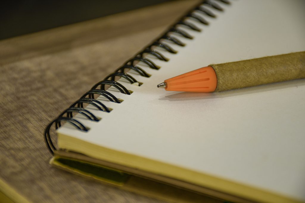 【青森】「親に借金が?」と不安な方へ。相続放棄と遺産分割の違い juanmarcelfrancia pencil 5022161